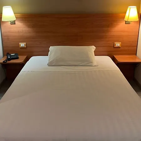 Hotel Re