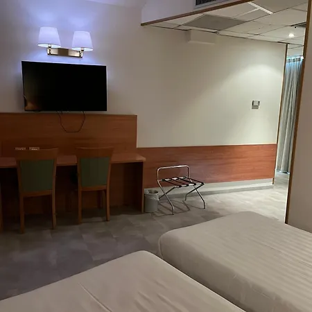 Re Hotel Lissone