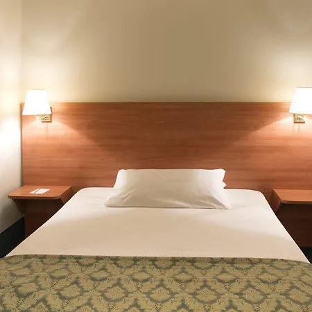 Re Hotel